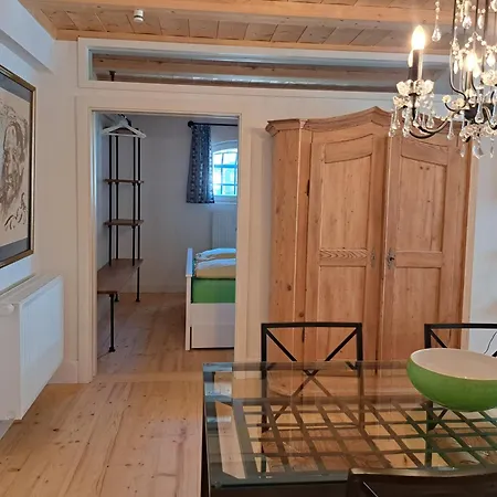 Neu! Im Lueftlmalereck, Hennalahaus Apartment *