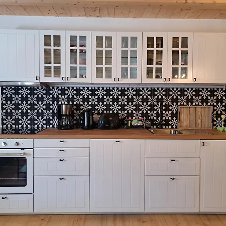 Apartment Neu! Im Lueftlmalereck, Hennalahaus *