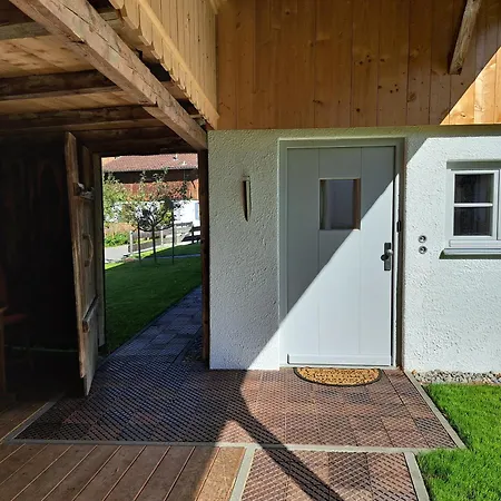 Neu! Im Lueftlmalereck, Hennalahaus Apartment