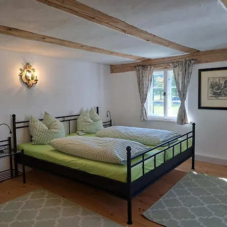 Neu! Im Lueftlmalereck, Hennalahaus Apartment *