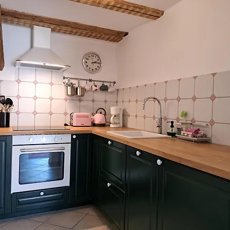 Neu! Im Lueftlmalereck, Hennalahaus Apartment *