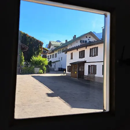 Lejlighed Neu! Im Lueftlmalereck, Hennalahaus Oberammergau