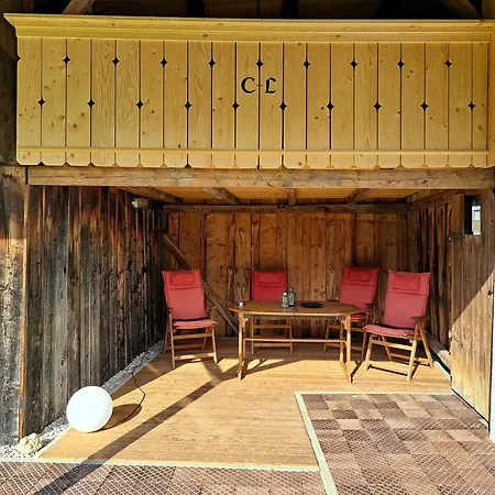 Apartment Neu! Im Lueftlmalereck, Hennalahaus