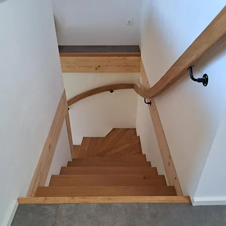 Neu! Im Lueftlmalereck, Hennalahaus Apartment *