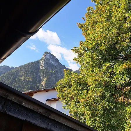 Apartment Neu! Im Lueftlmalereck, Hennalahaus