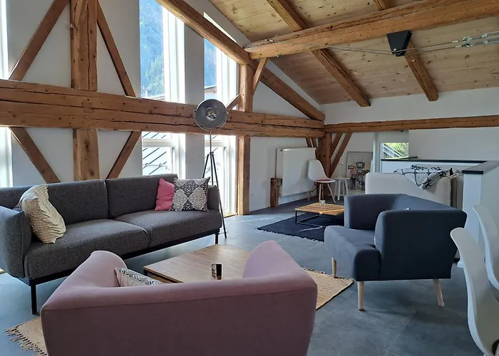 Apartmán Neu! Im Lueftlmalereck, Hennalahaus